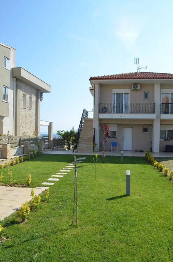 Lemon Beach Front Apartment, Nikiti Ngoại thất bức ảnh
