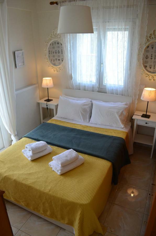 Lemon Beach Front Apartment, Nikiti Ngoại thất bức ảnh