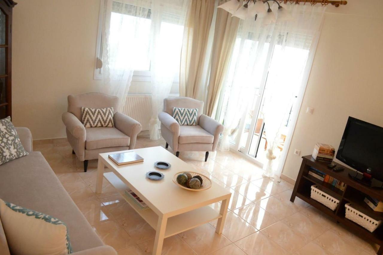 Lemon Beach Front Apartment, Nikiti Ngoại thất bức ảnh